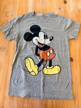 Disney Mickey Mouse T-Shirt Top Womens Medium Gray Jersey Knit Reto